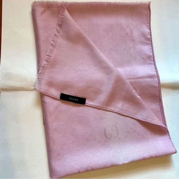 GUCCI WOOL/SILK SCAFT❤️ - Picture 2 of 7